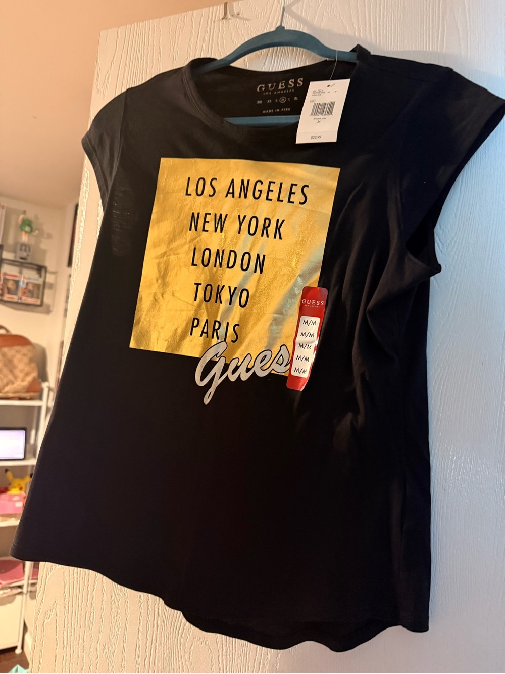 Guess women’s tank top size M